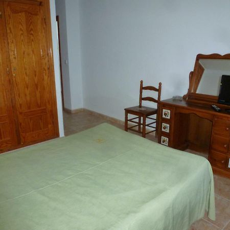 Hostal Cortes Гаруча Екстериор снимка